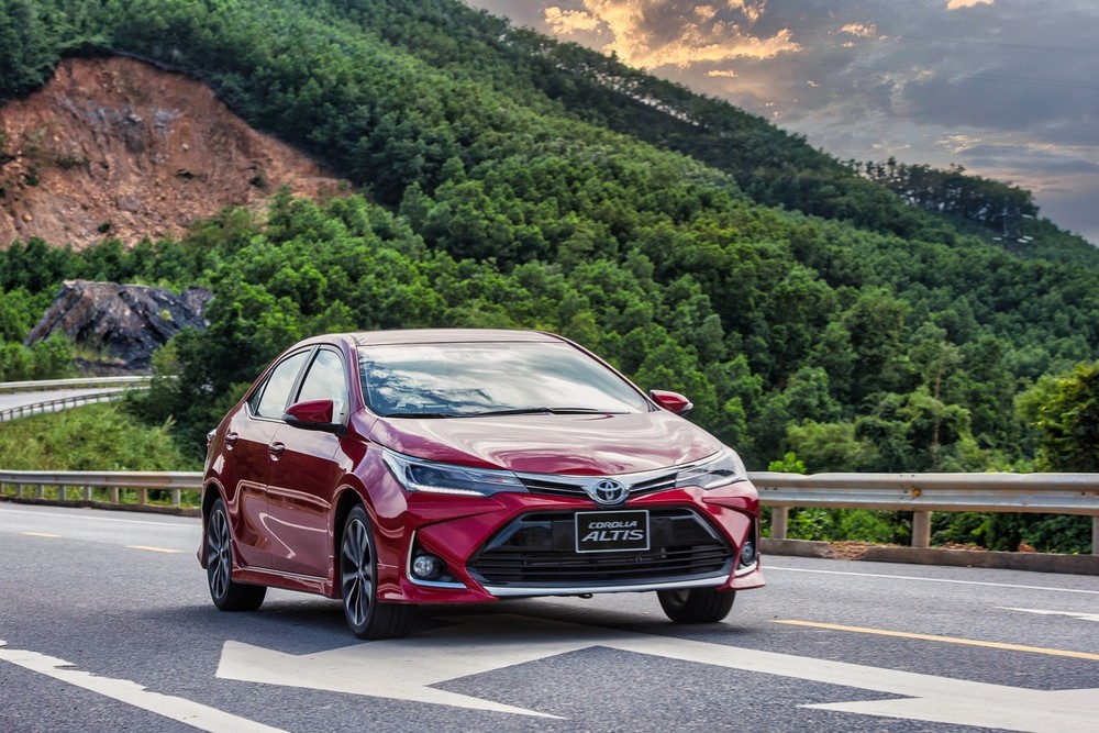 Loạt xe Toyota được ưu đãi lớn dịp cuối năm: Toyota Vios giảm tới 60 triệu đồng 2