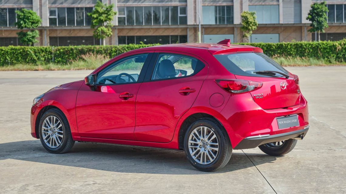 Giá xe Mazda2 mới nhất tháng 12/2021: Xe nhập sau ưu đãi chỉ từ 530 triệu đồng - Ảnh 2