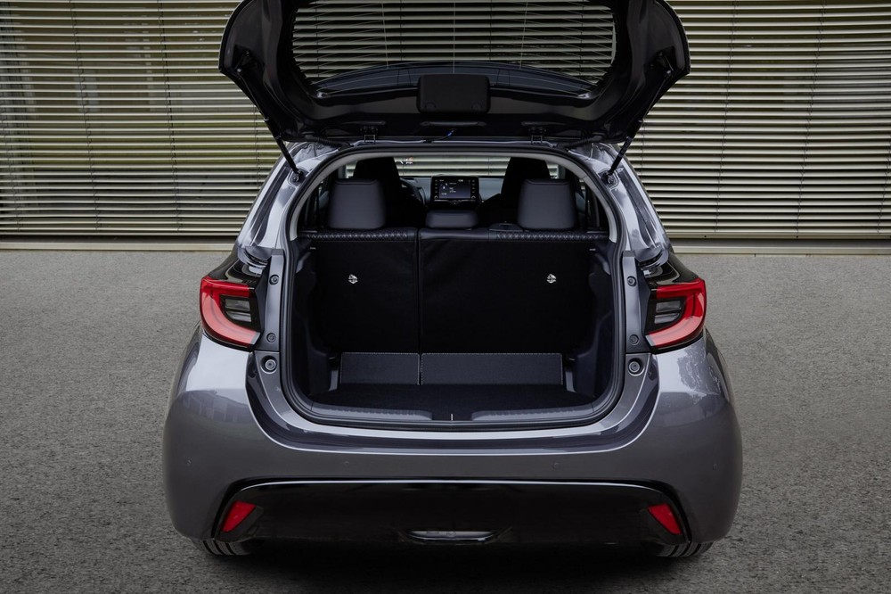 Cận cảnh Mazda2 2022 vừa ra mắt: Xe hơi siêu tiết kiệm, phong cách thiết kế ‘mới mà cũ’ 8