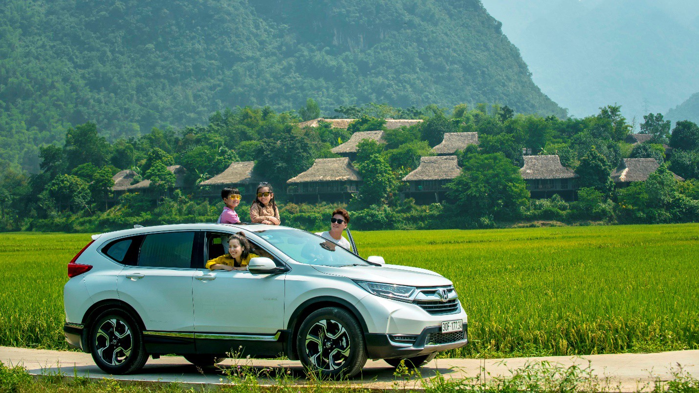 Khách mua Honda CR-V hưởng lợi lớn cuối năm, tiết kiệm hơn 200 triệu đồng 5 Khách mua Honda CR-V hưởng lợi lớn cuối năm, tiết kiệm hơn 200 triệu đồng 5