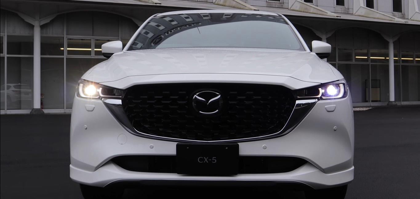 Cận cảnh Mazda CX-5 2022, mẫu CUV được đông đảo khách Việt ngóng chờ 2 Cận cảnh Mazda CX-5 2022, mẫu CUV được đông đảo khách Việt ngóng chờ 2