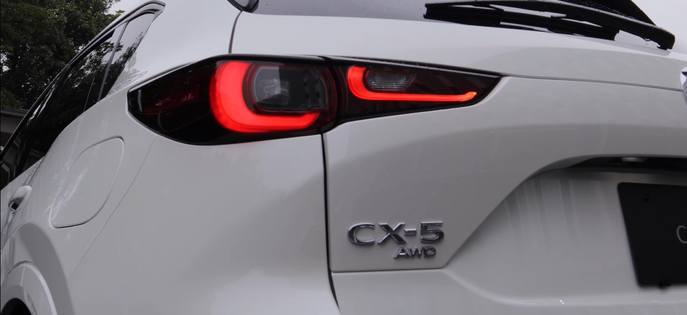 Cận cảnh Mazda CX-5 2022, mẫu CUV được đông đảo khách Việt ngóng chờ 6