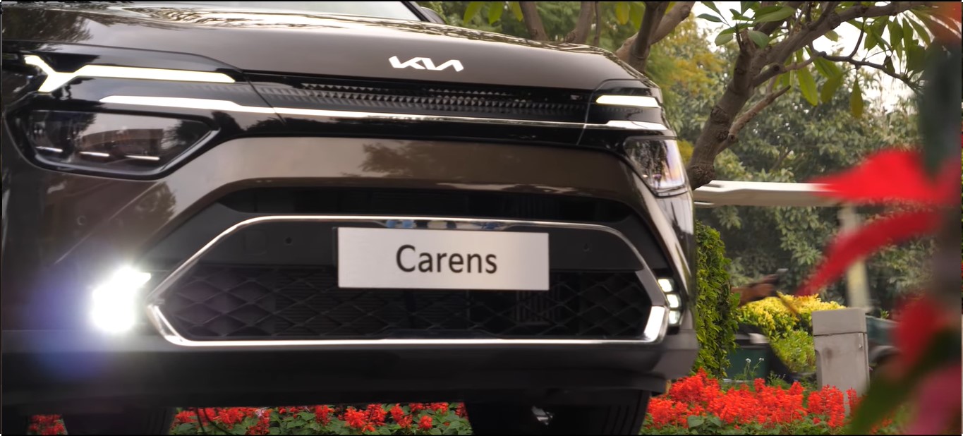 Kia Carens 2022 sắp về Việt Nam: Giá bán từ 272 triệu, cạnh tranh với Xpander 2