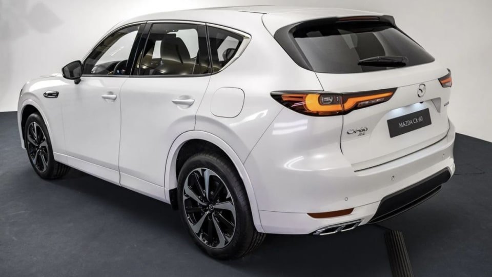 Mazda ra mắt mẫu xe siêu sang: Trang bị hiện đại, động cơ mạnh nhất lịch sử thương hiệu - Ảnh 3 Mazda ra mắt mẫu xe siêu sang: Trang bị hiện đại, động cơ mạnh nhất lịch sử thương hiệu - Ảnh 3