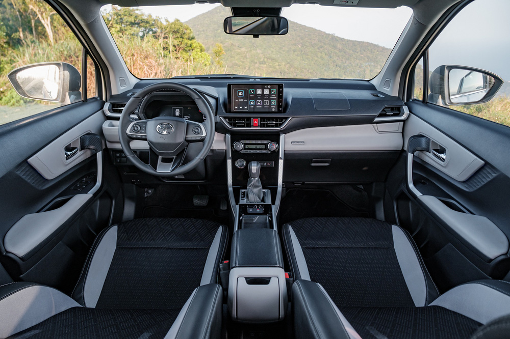 Toyota ra mắt mẫu xe mới tại Việt Nam: Trang bị hiện đại, đe nẹt Mitsubishi Xpander - Ảnh 3 Toyota ra mắt mẫu xe mới tại Việt Nam: Trang bị hiện đại, đe nẹt Mitsubishi Xpander - Ảnh 3