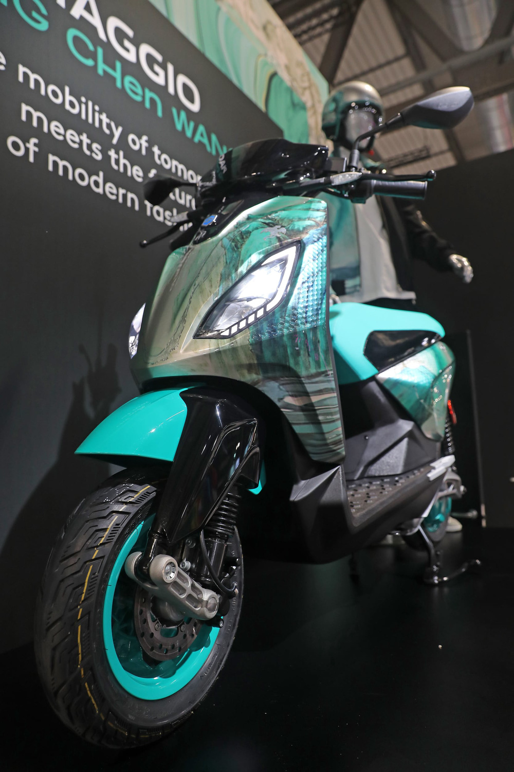 Piaggio's new electric car model was launched with very strange colors, priced at the same price as Honda SH 125i 2 Piaggio's new electric car model was launched with very strange colors, priced at the same price as Honda SH 125i 2