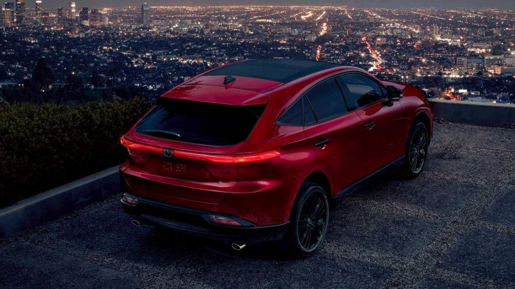 Toyota ra mắt mẫu SUV cỡ trung với thiết kế khác biệt