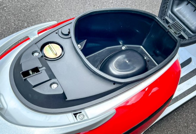 Mẫu xe ga với thiết kế cổ điển đẹp mắt, giá rẻ hơn Honda Lead - Ảnh 4 Mẫu xe ga với thiết kế cổ điển đẹp mắt, giá rẻ hơn Honda Lead - Ảnh 4