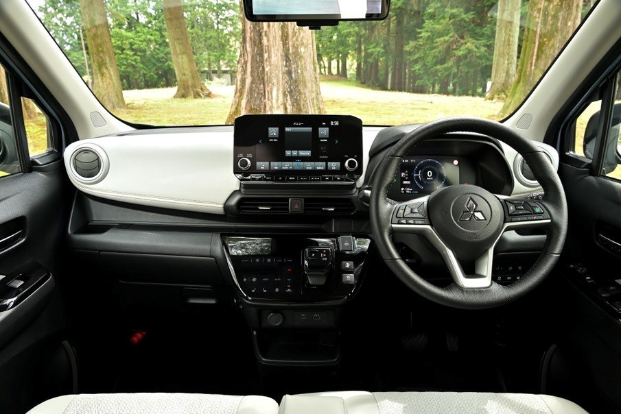 Mitsubishi ra mắt mẫu xe điện cỡ nhỏ, giá chỉ hơn 300 triệu - Ảnh 3