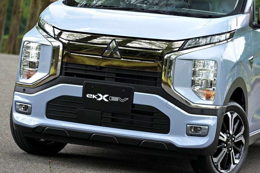 Mitsubishi ra mắt mẫu xe điện cỡ nhỏ, giá chỉ hơn 300 triệu - Ảnh 2