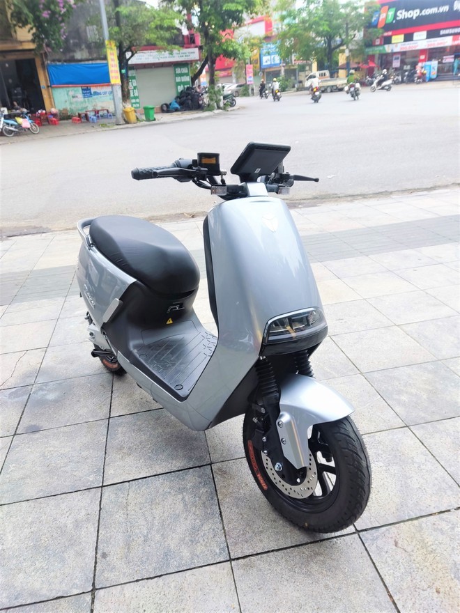 Mẫu xe máy điện G5 Lite với thiết kế độc đáo, giá chỉ ngang Honda Wave RSX - Ảnh 2 Mẫu xe máy điện G5 Lite với thiết kế độc đáo, giá chỉ ngang Honda Wave RSX - Ảnh 2