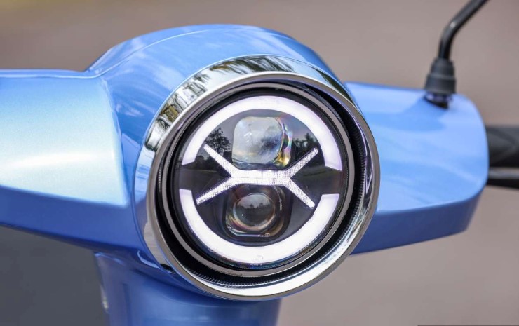 Đối thủ của Vinfast Klara có ngoại hình giống Vespa, trang bị bất ngờ - Ảnh 4