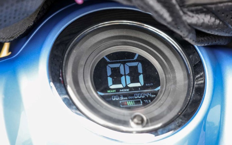 Đối thủ của Vinfast Klara có ngoại hình giống Vespa, trang bị bất ngờ - Ảnh 3