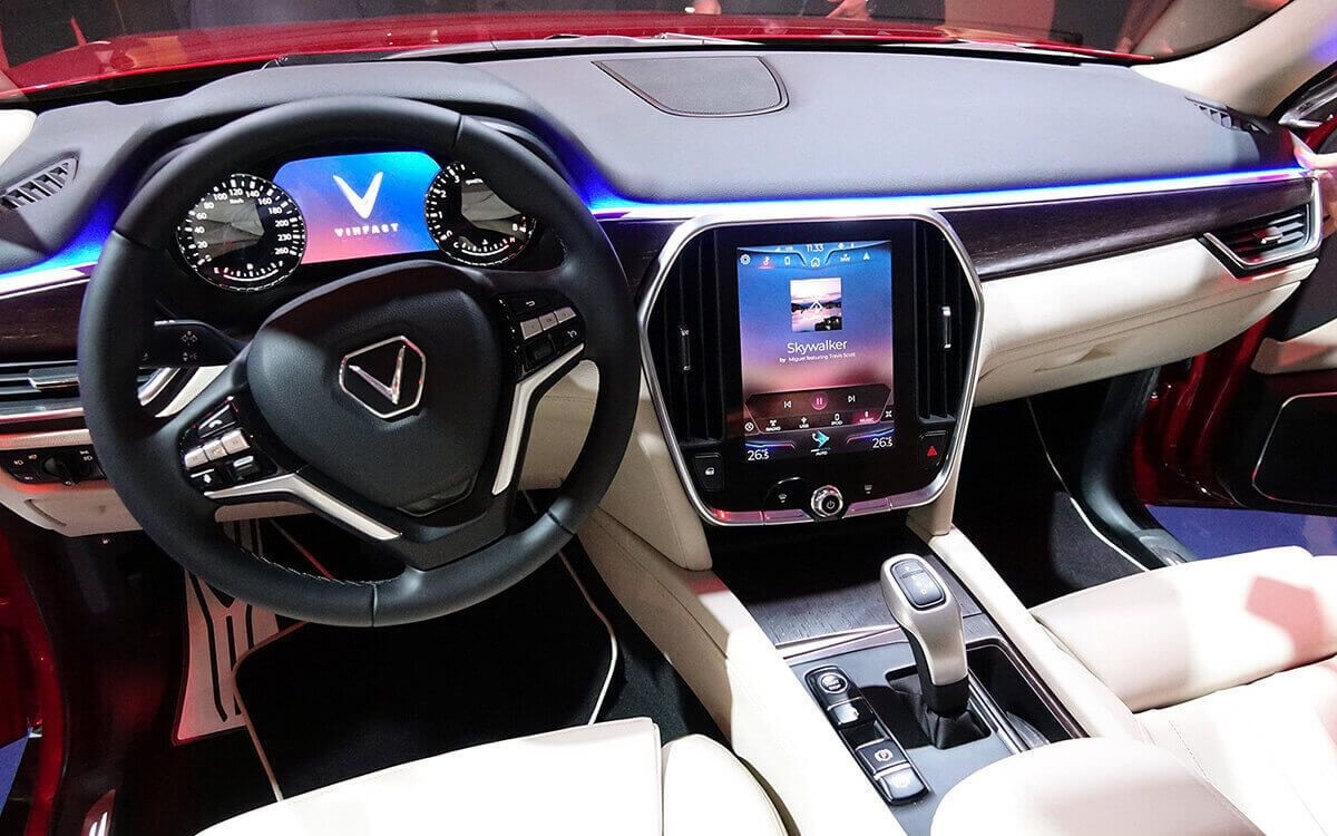 VinFast Lux SA2.0 ưu đãi kịch sàn lên đến 400 triệu đồng - Ảnh 3