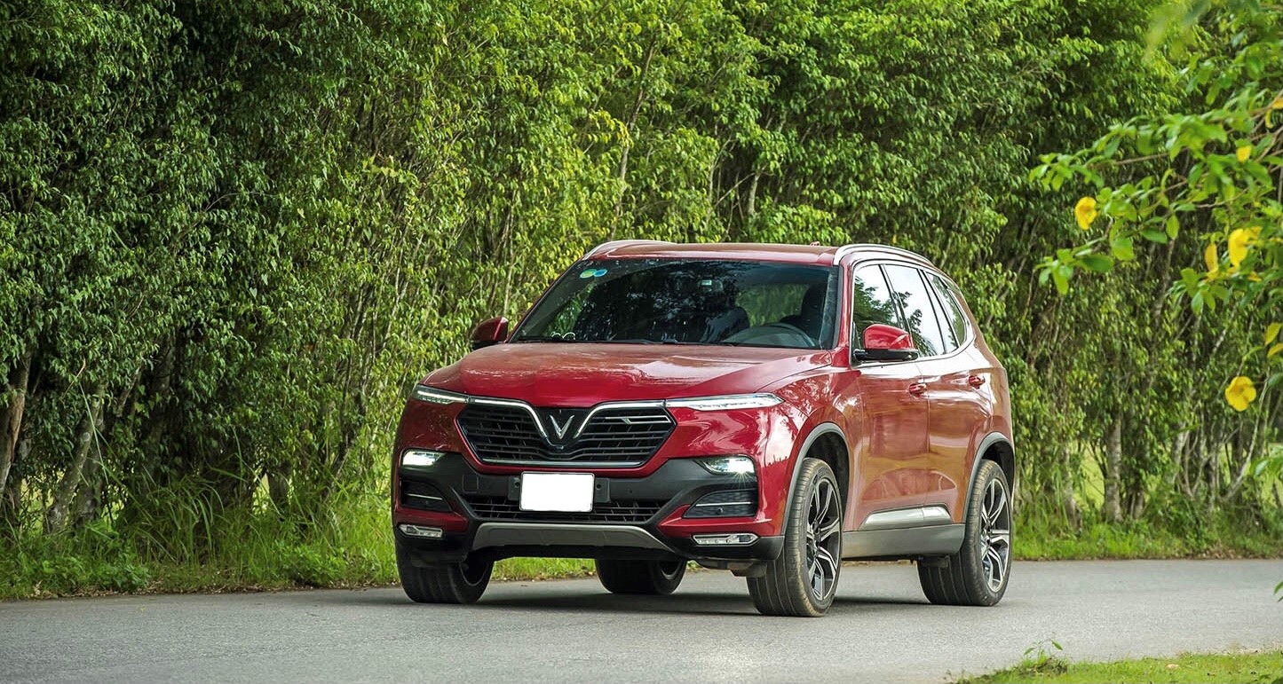 VinFast Lux SA2.0 ưu đãi kịch sàn lên đến 400 triệu đồng - Ảnh 2