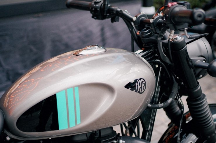 Hunter 350 trình làng với thiết kế cổ điển, giá khoảng 84 triệu đồng - Ảnh 2