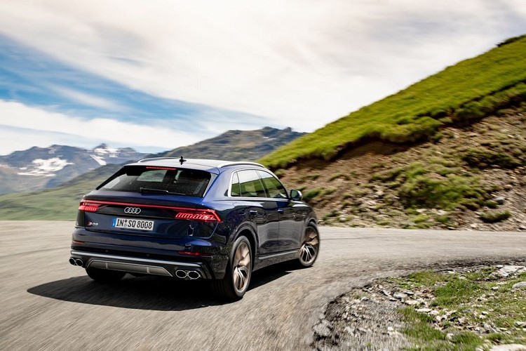 Audi hé lộ mẫu SUV lớn chưa từng có với nhiều trang bị ấn tượng - Ảnh 2 Audi hé lộ mẫu SUV lớn chưa từng có với nhiều trang bị ấn tượng - Ảnh 2