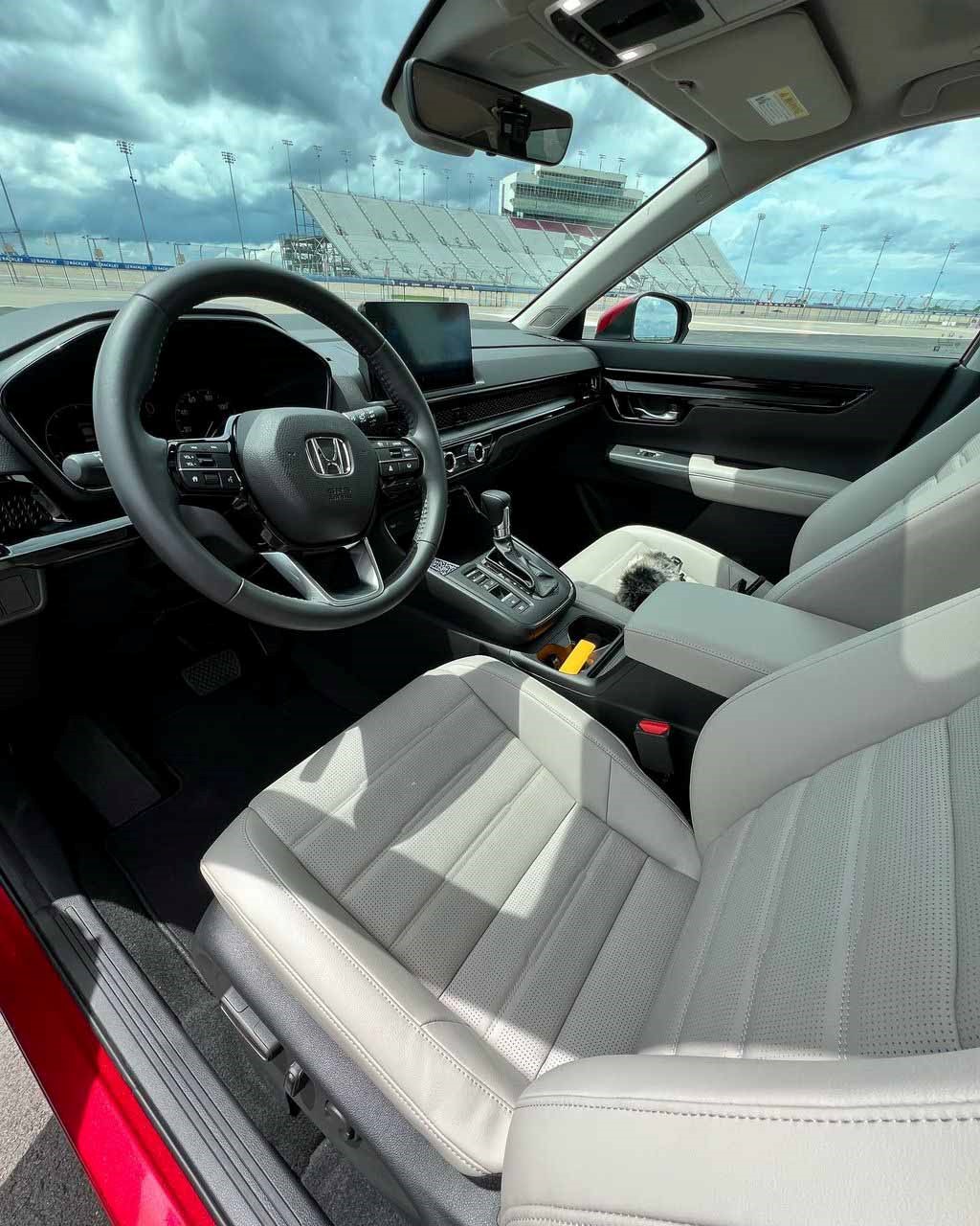 Honda công bố giá bán CR-V 2023, tăng đáng kể so với bản cũ - Ảnh 3