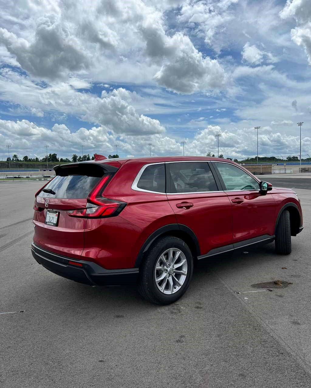 Honda công bố giá bán CR-V 2023, tăng đáng kể so với bản cũ - Ảnh 2