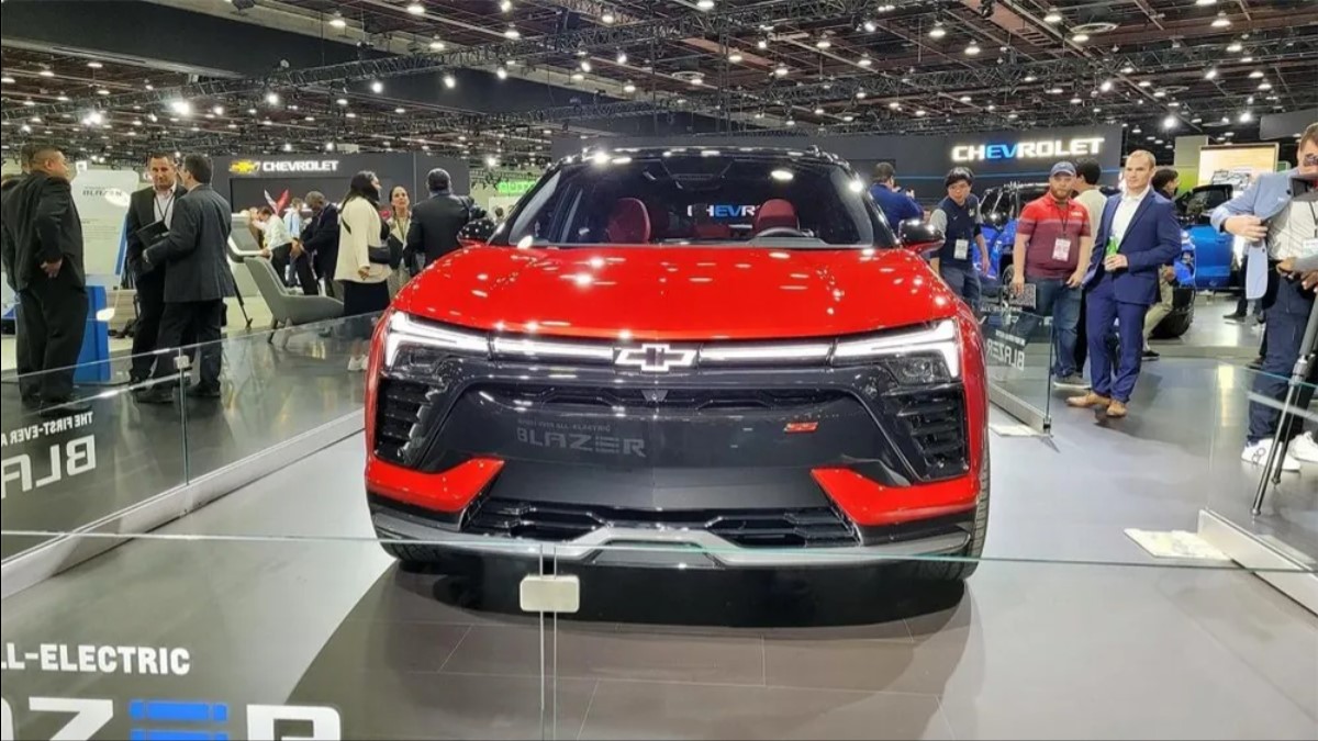 Chevrolet Blazer EV 2024 ra mắt với thiết kế siêu đẹp, quyết đấu VinFast VF8 - Ảnh 2 Chevrolet Blazer EV 2024 ra mắt với thiết kế siêu đẹp, quyết đấu VinFast VF8 - Ảnh 2