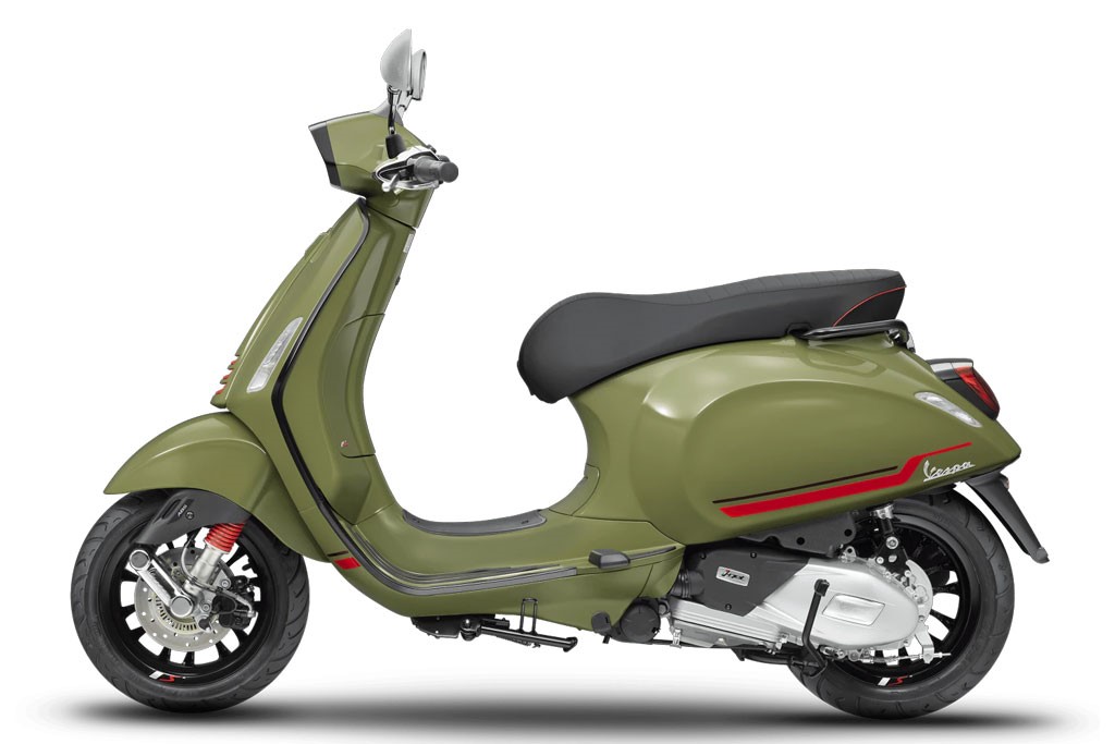 Cận cảnh Vespa Sprint S 150 màu xanh Tenace, quyết đấu Honda SH 150i - Ảnh 3 Cận cảnh Vespa Sprint S 150 màu xanh Tenace, quyết đấu Honda SH 150i - Ảnh 3