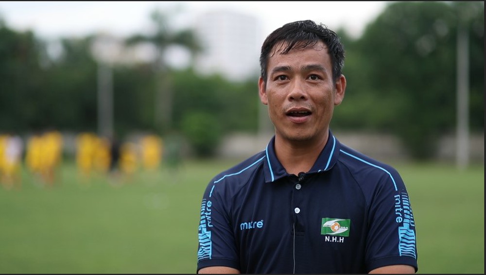 HLV trưởng Nguyễn Huy Hoàng nói về lối chơi của các học trò