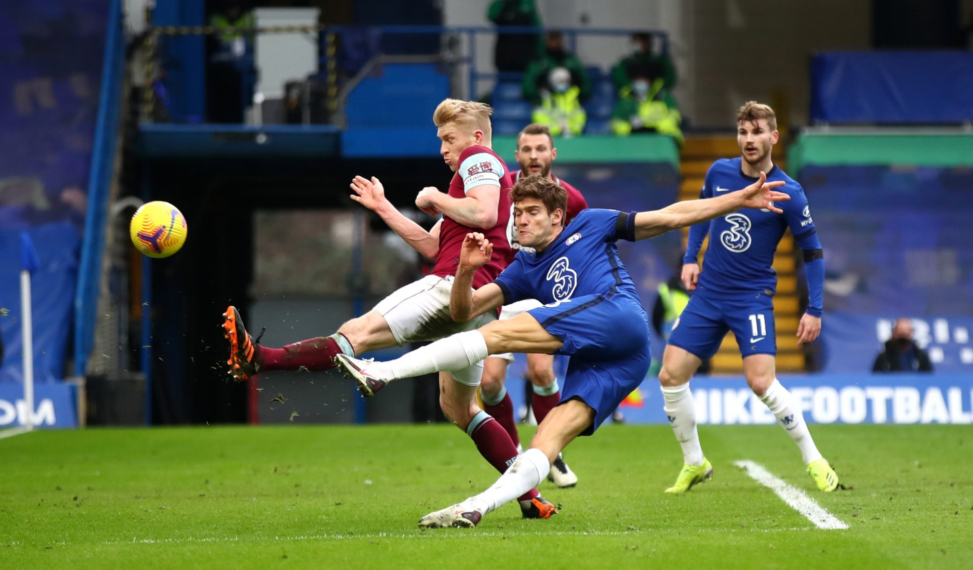 Chelsea được đánh giá cao hơn so với Burnley. Nguồn: Internet