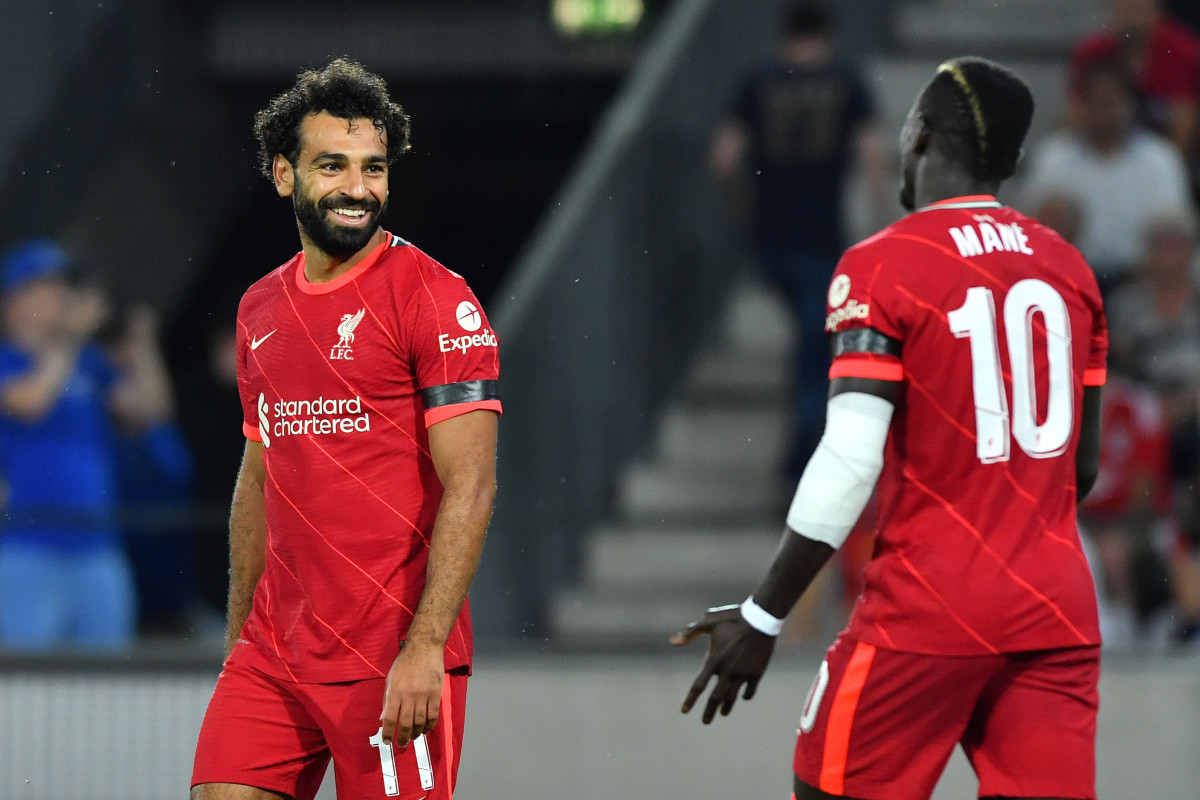 Salah cùng Mane sẽ đưa Liverpool vào tứ kết. Ảnh: Sports