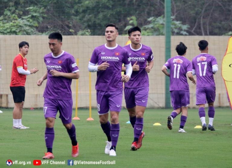 Adriano Schmidt hứa hẹn sẽ giúp hàng thủ ĐT Việt Nam thêm chắc chắn. Ảnh: VFF Adriano Schmidt hứa hẹn sẽ giúp hàng thủ ĐT Việt Nam thêm chắc chắn. Ảnh: VFF