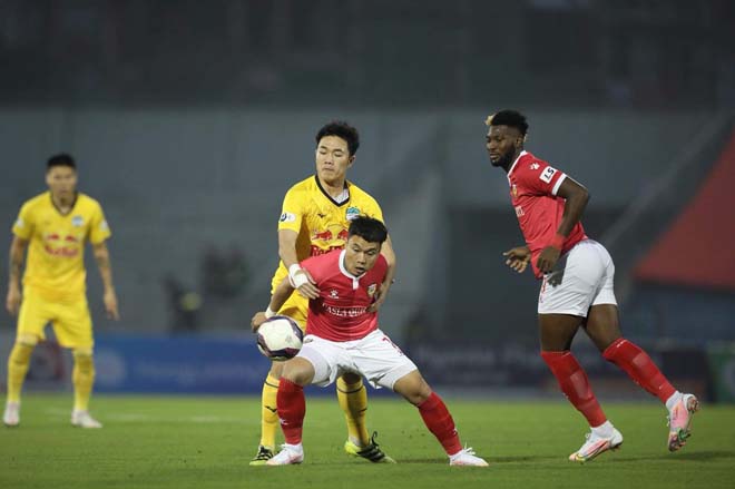 Hà Tĩnh thi đấu rất hưng phấn khi được chơi trên sân nhà. Ảnh: Internet