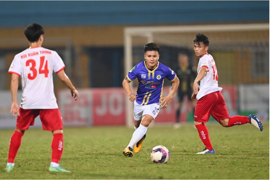 Quang Hải ghi dấu ấn trong chiến thắng 4-0 trước CAND. Ảnh: Internet