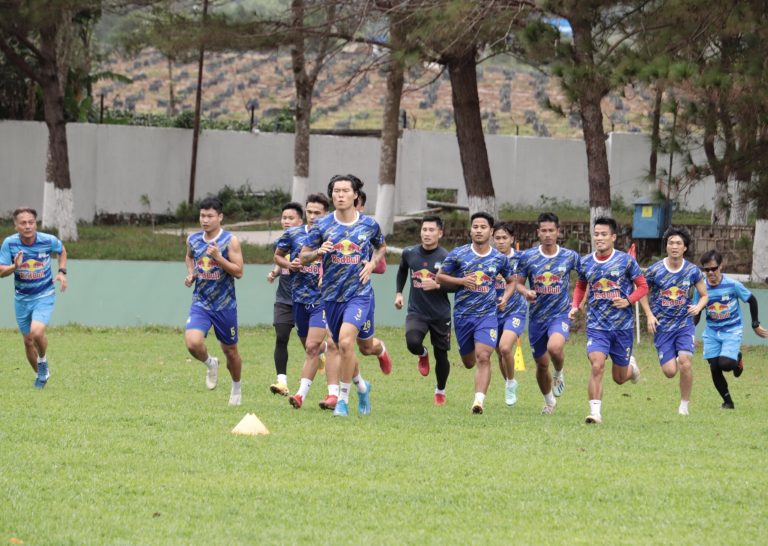 HAGL đang tích cực tập luyện hướng đến AFC Champions League. Ảnh: VFF