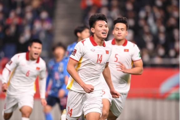 Việt Anh (5) và Thanh Bình (14) sẽ không tham dự trận đấu với U20 Hàn Quốc ngày 19/4. Ảnh: Internet Việt Anh (5) và Thanh Bình (14) sẽ không tham dự trận đấu với U20 Hàn Quốc ngày 19/4. Ảnh: Internet