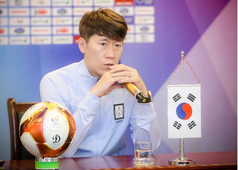 Không thể thắng 'đội B' của U23 Việt Nam, HLV U20 Hàn Quốc gửi lời 'thách đấu' ở trận lượt về 1