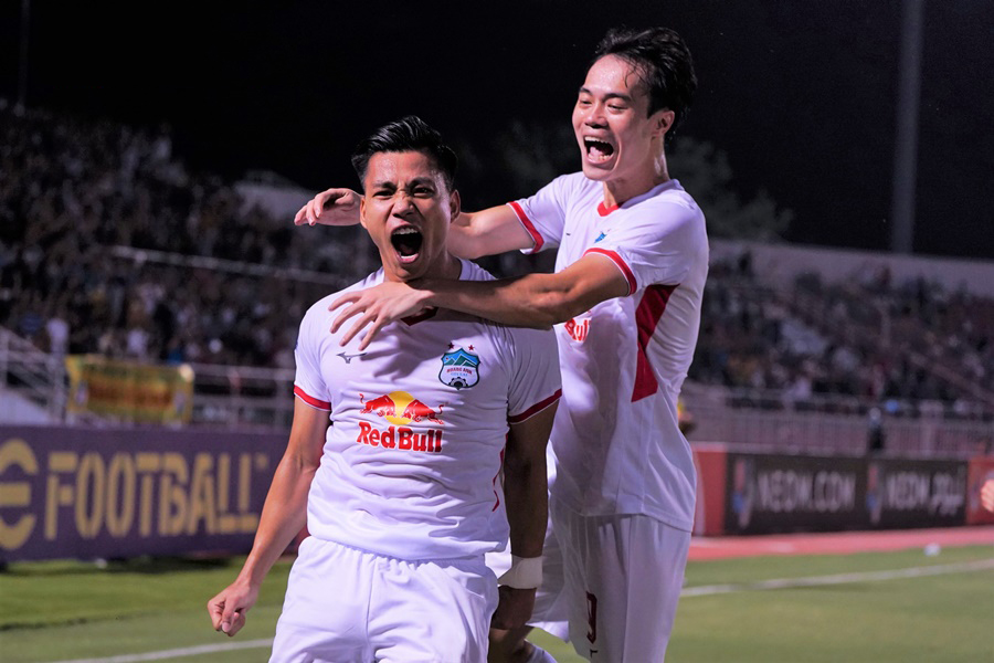 Văn Thanh góp công lớn vào 1 điểm của HAGL tại AFC Champions League 2022. Ảnh: Internet