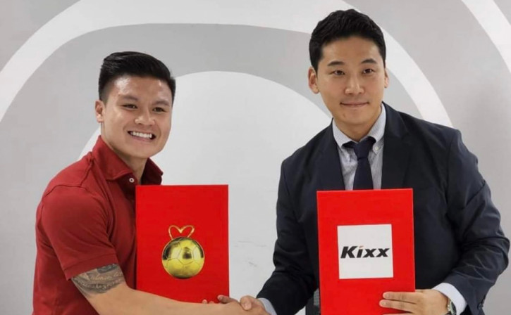 Quang Hải gia hạn hợp đồng với hãng dầu nhớt Kixx (Hàn Quốc). Ảnh: Internet