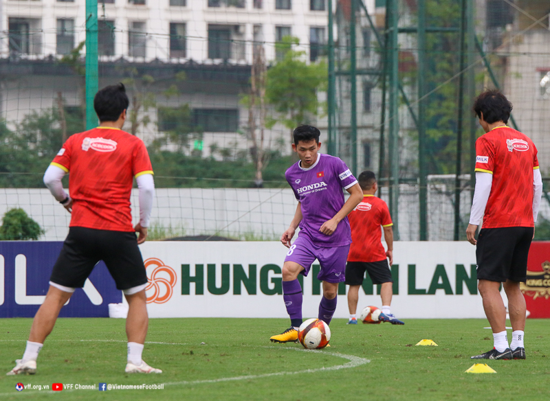Nguyễn Hai Long được HLV Park Hang-seo tin dùng dù được triệu tập muộn. Ảnh: VFF Nguyễn Hai Long được HLV Park Hang-seo tin dùng dù được triệu tập muộn. Ảnh: VFF