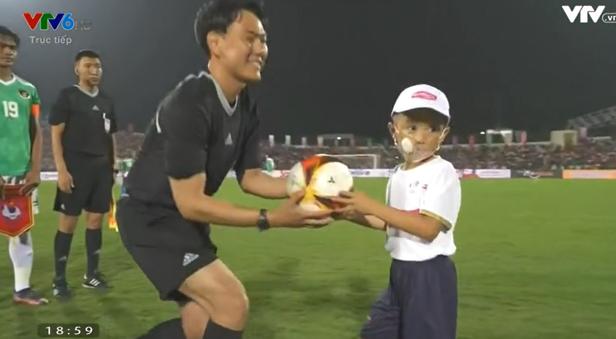 U23 Việt Nam 3-0 U23 Indonesia: Thầy trò HLV Park Hang-seo hủy diệt đối thủ bằng cơn mưa bàn thắng - Ảnh 1