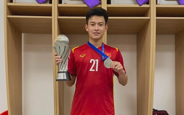 Profile đáng ngưỡng mộ của Thủ khoa tuyển U23 Việt Nam 3