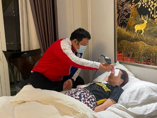 Nữ trưởng đoàn Thái Lan đứng trước nguy cơ phải về nước vì sự cố không ngờ tới Nữ trưởng đoàn Thái Lan đứng trước nguy cơ phải về nước vì sự cố không ngờ tới