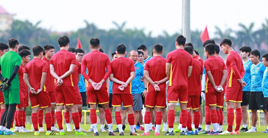 HLV Park Hang-seo áp dụng công nghệ hiện đại ở buổi tập của U23 Việt Nam