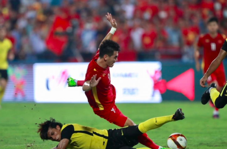 U23 Việt Nam vẫn liên tục duy trì sức ép U23 Việt Nam vẫn liên tục duy trì sức ép