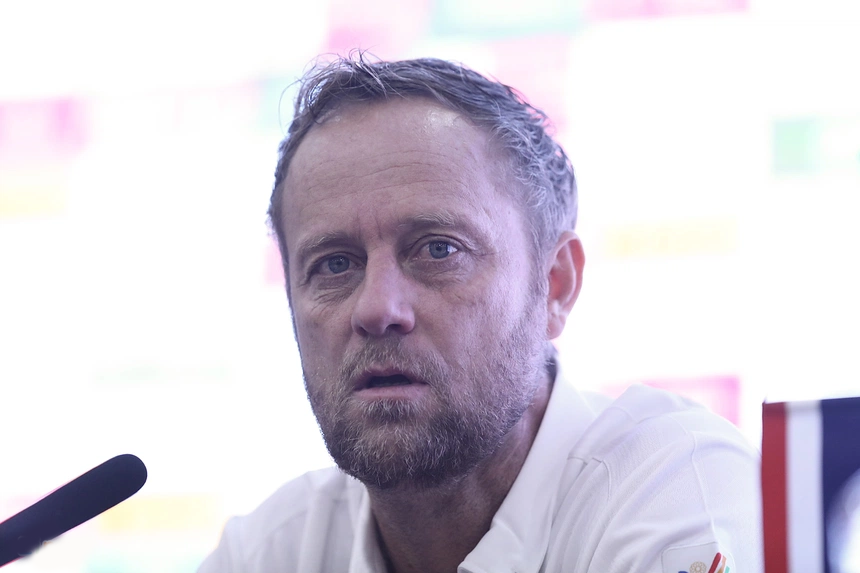 HLV Polking mong muốn U23 Thái Thái sẽ vượt qua sức ép ở trận chung kết. Ảnh: Internet