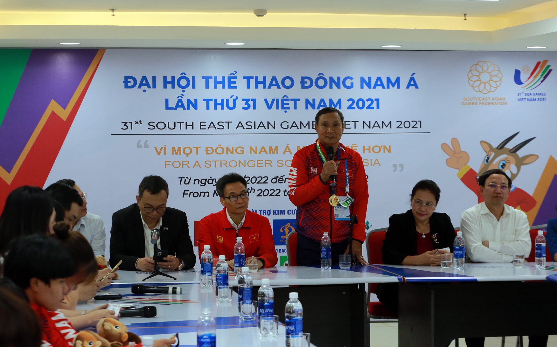 HLV Mai Đức Chung trải lòng sau tấm HCV SEA Games 31. Ảnh: Internet