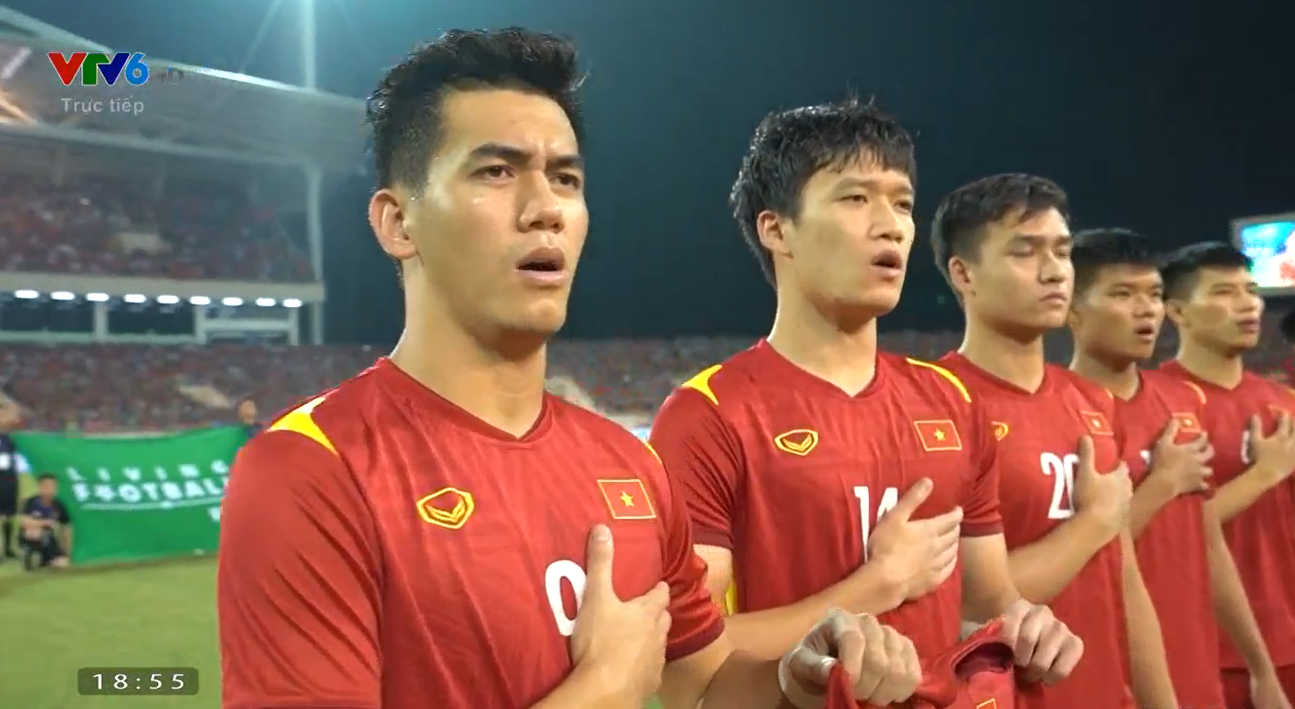 U23 Việt Nam 1-0 U23 Thái Lan: Mạnh Dũng tỏa sáng, U23 Việt Nam bảo vệ thành công tấm HCV SEA Games đầy cảm xúc - Ảnh 9 U23 Việt Nam 1-0 U23 Thái Lan: Mạnh Dũng tỏa sáng, U23 Việt Nam bảo vệ thành công tấm HCV SEA Games đầy cảm xúc - Ảnh 9