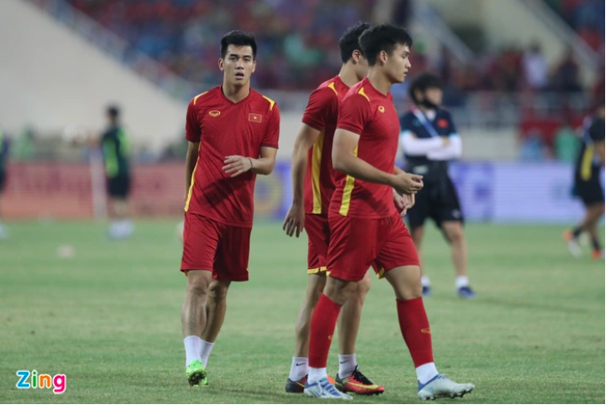U23 Việt Nam khởi động trước trận. Ảnh: Zing U23 Việt Nam khởi động trước trận. Ảnh: Zing