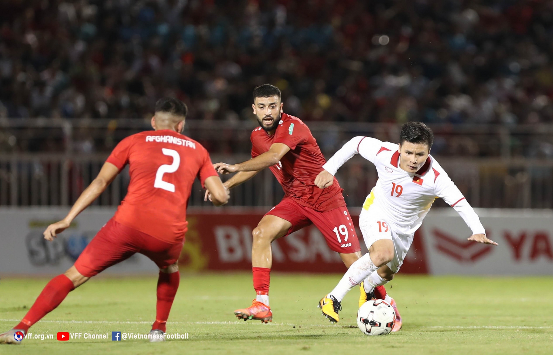 Quang Hải vẫn thể hiện kỹ thuật và sự khéo léo. Ảnh: VFF