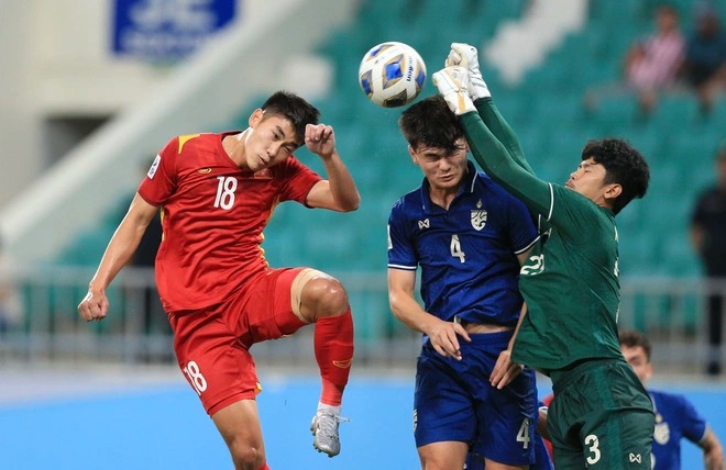 U23 Việt Nam 2-2 U23 Thái Lan: Thi đấu đầy kiên cường, thầy trò HLV Gong Oh-kyun chia điểm đầy đáng tiếc - Ảnh 3 U23 Việt Nam 2-2 U23 Thái Lan: Thi đấu đầy kiên cường, thầy trò HLV Gong Oh-kyun chia điểm đầy đáng tiếc - Ảnh 3