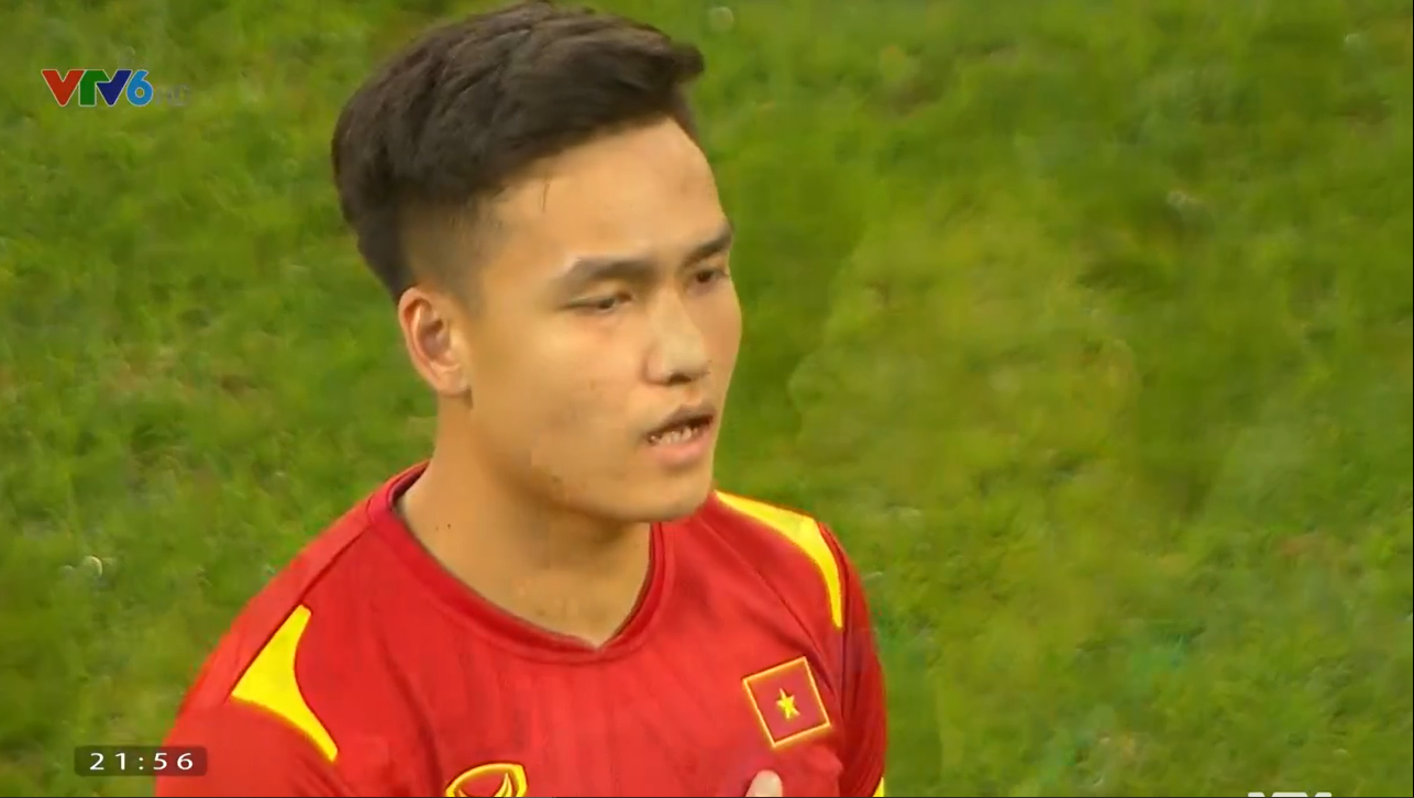 Thanh Bình vắng mặt, đội trưởng Việt Anh đá chính từ đầu