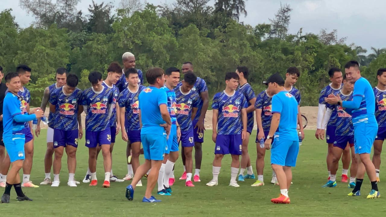 HAGL có buổi tập cuối cùng vào chiều 3/6. Ảnh: Internet